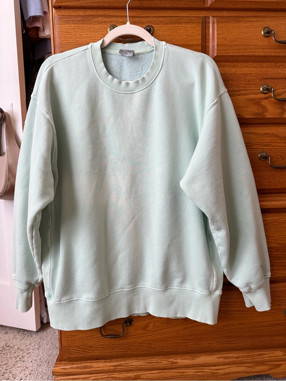 Woman’s TNA Mint Green Crewneck Sweatshirt